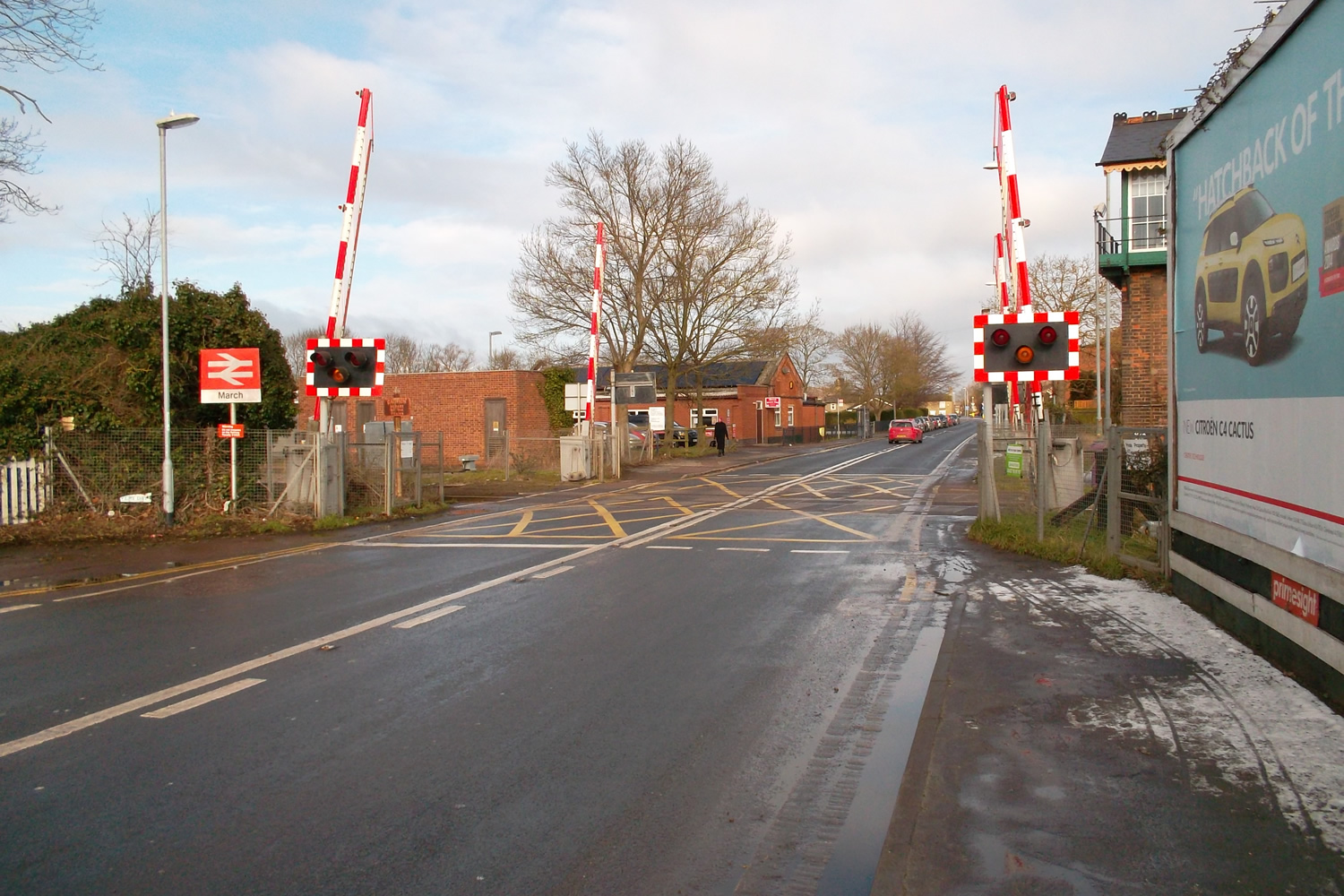 station-road-bus-cycle-lane